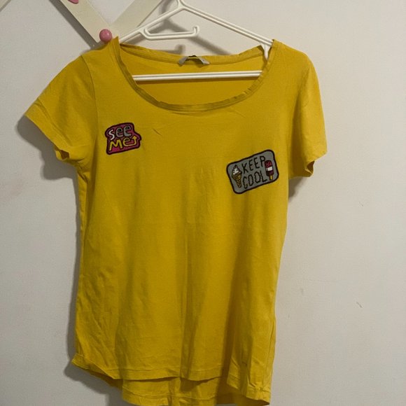 GARAGE shorts and Yellow top from ONLY - Picture 4 of 7